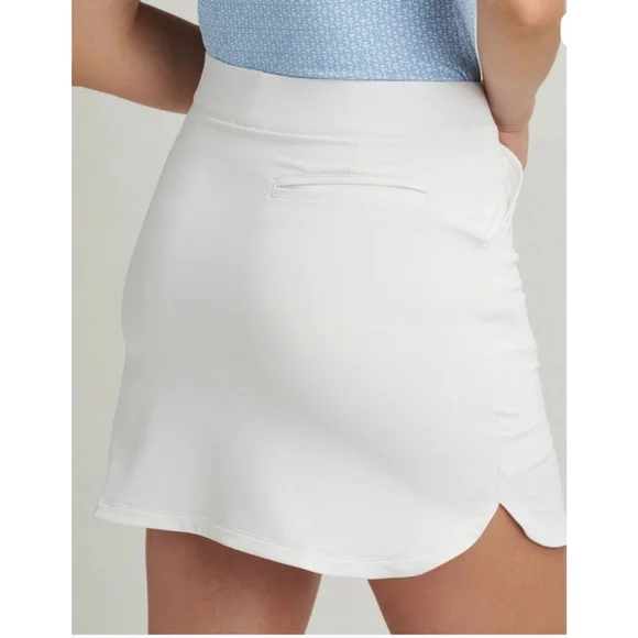 NWT Women's Peter Millar White Performance Golf Skort Size M - Picture 1 of 6